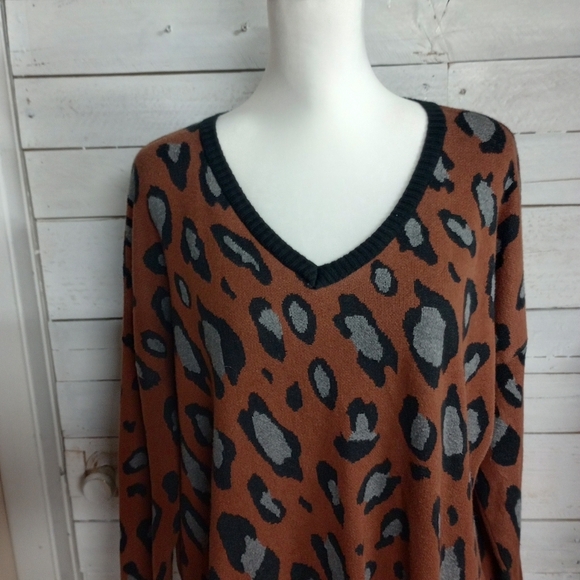 Yo Moko Women's Leopard Print Medium V-Neck High Low Hemline Sweater Oversized - Picture 2 of 12
